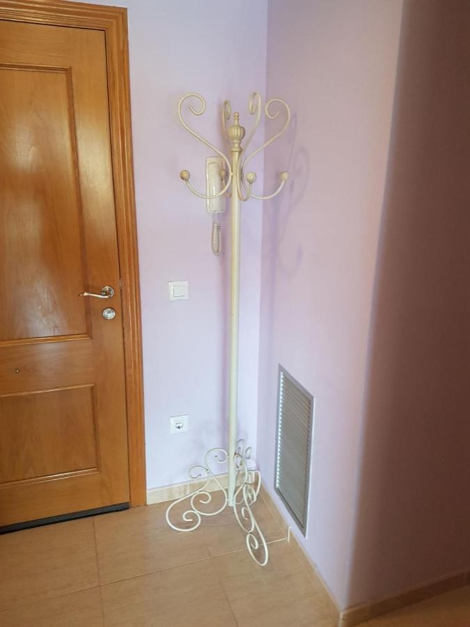 Magnifico Apartamento Junto Al Canal Principal. เอมปูเรียบราบา ภายนอก รูปภาพ